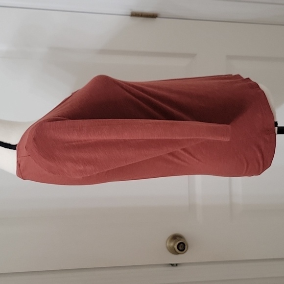 Joie Size XS Rust Colored Scoop Neck 3/4 Sleeve T Shirt Excellent Used Condition - Picture 5 of 10